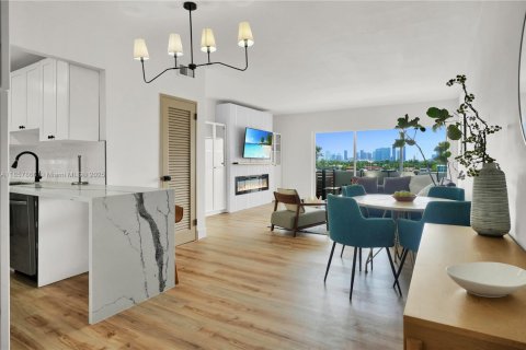 Купить кондоминиум в Майами-Бич, Флорида 1 спальня, 79.8м2, № 1882119 - фото 12