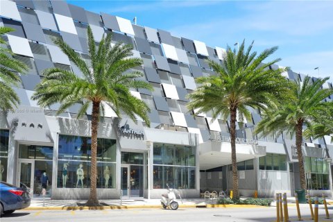 Купить кондоминиум в Майами-Бич, Флорида 1 спальня, 79.8м2, № 1882119 - фото 25