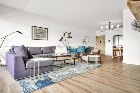 Купить кондоминиум в Майами-Бич, Флорида 1 спальня, 79.8м2, № 1882119 - фото 8