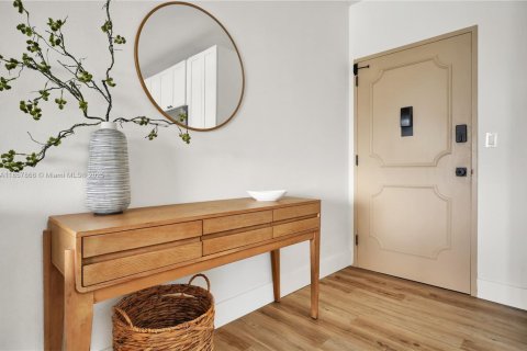 Купить кондоминиум в Майами-Бич, Флорида 1 спальня, 79.8м2, № 1882119 - фото 3