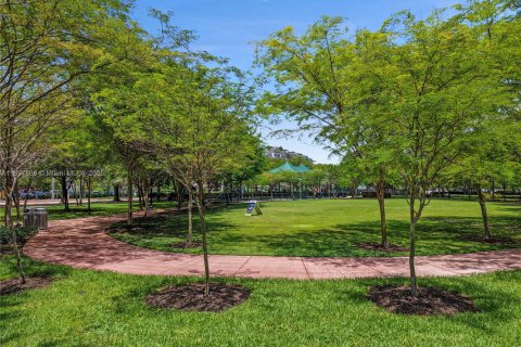 Купить кондоминиум в Майами-Бич, Флорида 1 спальня, 79.8м2, № 1882119 - фото 27