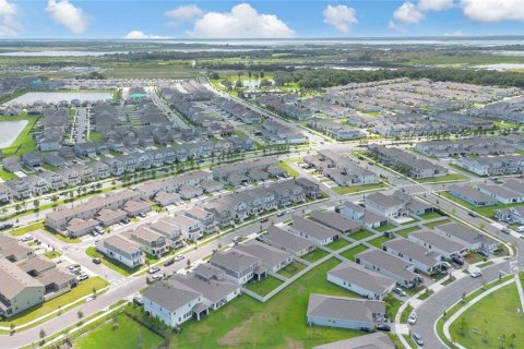Casa en venta en Kissimmee, Florida, 4 dormitorios, 198.16 m2 № 1902530 - foto 27