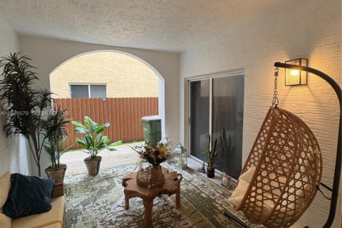 House in Homestead, Florida 5 bedrooms, 255.76 sq.m. № 2086382 - photo 29