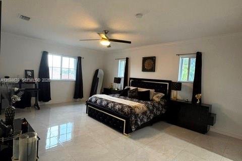 House in Homestead, Florida 5 bedrooms, 255.76 sq.m. № 2086382 - photo 9
