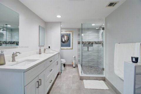 Condominio en venta en Hallandale Beach, Florida, 1 dormitorio, 120.77 m2 № 1940499 - foto 6