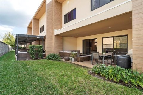 Townhouse in Kissimmee, Florida 3 bedrooms, 203.92 sq.m. № 2092978 - photo 18