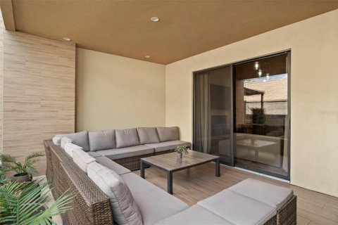 Townhouse in Kissimmee, Florida 3 bedrooms, 203.92 sq.m. № 2092978 - photo 17