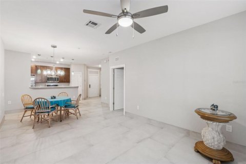 Copropriété à louer à Orlando, Floride: 3 chambres, 131.18 m2 № 2403541 - photo 10