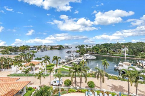 Condominio en alquiler en Saint Petersburg, Florida, 2 dormitorios, 158.96 m2 № 1880905 - foto 26