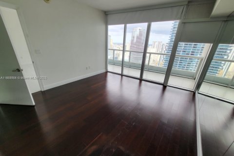 Condo in Miami, Florida, 1 bedroom  № 2017245 - photo 4