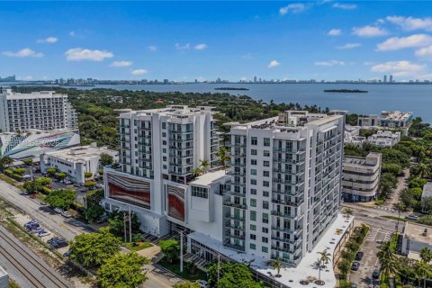 Condo in Miami, Florida, 1 bedroom № 2080914 - photo 5