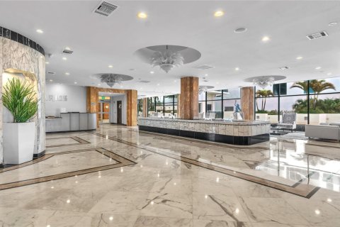 Condominio en venta en Hollywood, Florida, 2 dormitorios, 164.25 m2 № 947878 - foto 1
