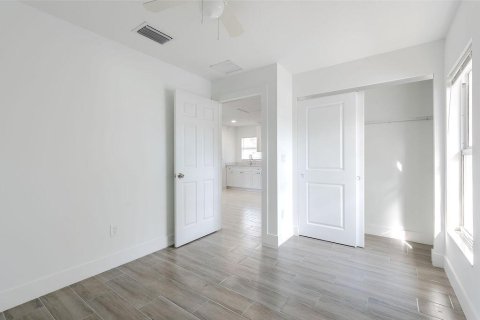 Villa ou maison à louer à Stuart, Floride: 2 chambres, 53.88 m2 № 2168861 - photo 16