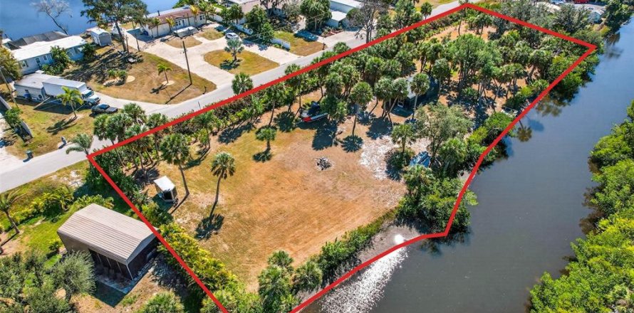 Terreno en Ruskin, Florida № 2123698