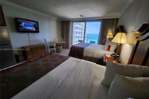 Copropriété à vendre à Sunny Isles Beach, Floride: 33.44 m2 № 1978217 - photo 12