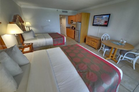 Copropriété à vendre à Sunny Isles Beach, Floride: 33.44 m2 № 1978217 - photo 15