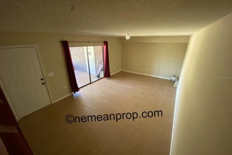 Adosado en alquiler en Leesburg, Florida, 2 dormitorios, 119.66 m2 № 2220360 - foto 3