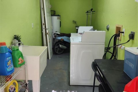 Снять в аренду кондоминиум в Уэст-Палм-Бич, Флорида 1 спальня, 384.71м2, № 1931483 - фото 14