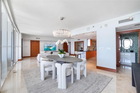 Copropriété à vendre à Miami Beach, Floride: 3 chambres, 188.03 m2 № 2368600 - photo 11