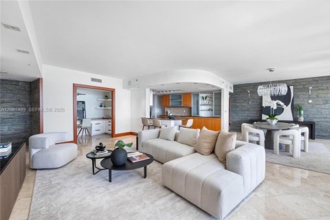 Copropriété à vendre à Miami Beach, Floride: 3 chambres, 188.03 m2 № 2368600 - photo 12