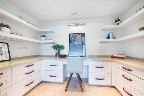 Copropriété à vendre à Miami Beach, Floride: 3 chambres, 188.03 m2 № 2368600 - photo 13