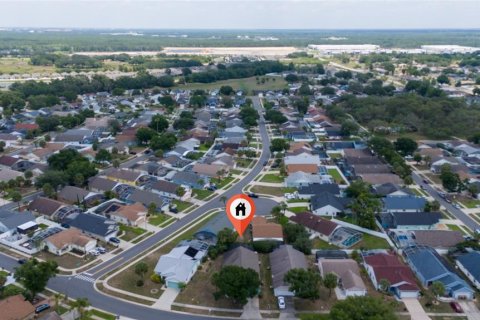 Villa ou maison à louer à Kissimmee, Floride: 4 chambres, 165.18 m2 № 1841857 - photo 5