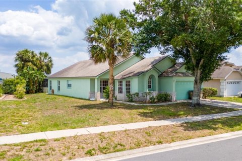 Villa ou maison à louer à Kissimmee, Floride: 4 chambres, 165.18 m2 № 1841857 - photo 3