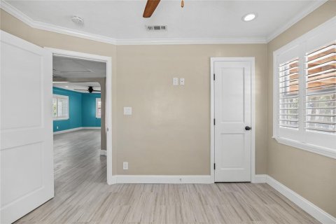 House in Saint Pete Beach, Florida 3 bedrooms, 123.1 sq.m. № 1919401 - photo 30