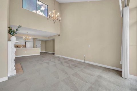 Condo in Winter Park, Florida, 3 bedrooms № 2131428 - photo 9