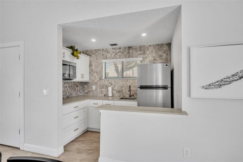 Condo in Winter Park, Florida, 3 bedrooms № 2131428 - photo 22