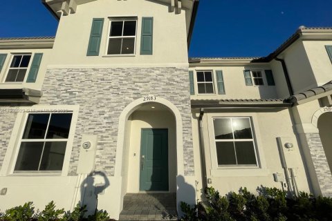 Casa en venta en Miami, Florida, 3 dormitorios, 143.53 m2 № 1967429 - foto 1