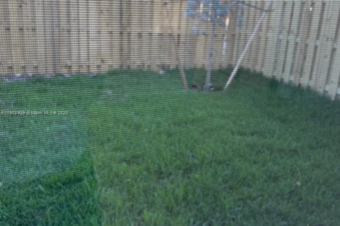 Casa en venta en Miami, Florida, 3 dormitorios, 143.53 m2 № 1967429 - foto 13