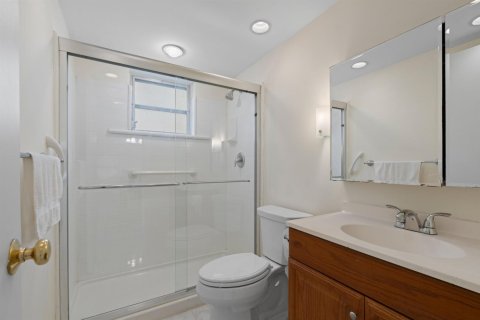 Condo in Boca Raton, Florida, 2 bedrooms  № 2392018 - photo 16