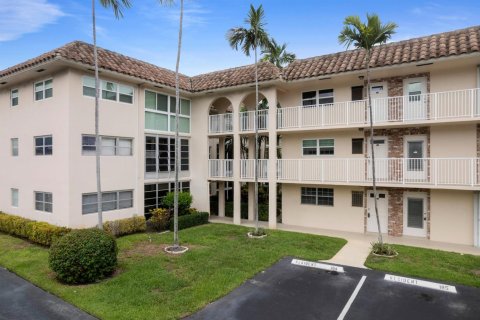 Condo in Boca Raton, Florida, 2 bedrooms  № 2392018 - photo 24