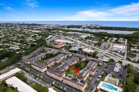 Condo in Boca Raton, Florida, 2 bedrooms  № 2392018 - photo 26