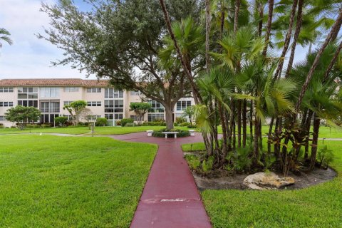 Condo in Boca Raton, Florida, 2 bedrooms  № 2392018 - photo 20