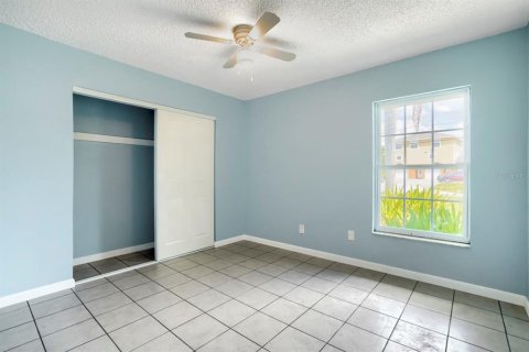 House in Apollo Beach, Florida 3 bedrooms, 174.66 sq.m. № 2410072 - photo 13