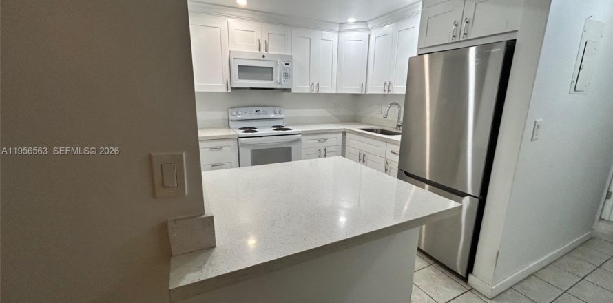 Condominio en Fort Lauderdale, Florida, 2 dormitorios  № 2240381
