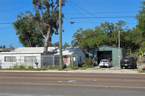 Commercial property in Tampa, Florida 134.62 sq.m. № 2166751 - photo 2