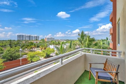 Condominio en venta en Aventura, Florida, 2 dormitorios, 99.78 m2 № 2254058 - foto 30