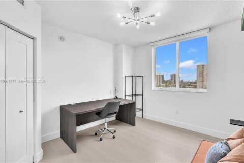 Condominio en venta en Aventura, Florida, 2 dormitorios, 99.78 m2 № 2254058 - foto 20