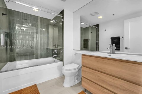 Condominio en venta en Aventura, Florida, 2 dormitorios, 99.78 m2 № 2254058 - foto 19