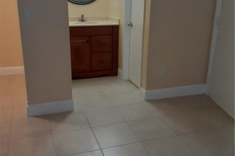 Copropriété à louer à Pompano Beach, Floride: 2 chambres, 83.89 m2 № 2380231 - photo 10