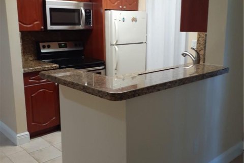 Copropriété à louer à Pompano Beach, Floride: 2 chambres, 83.89 m2 № 2380231 - photo 2