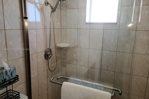 Condominio en venta en Pompano Beach, Florida, 1 dormitorio, 54.81 m2 № 728258 - foto 12