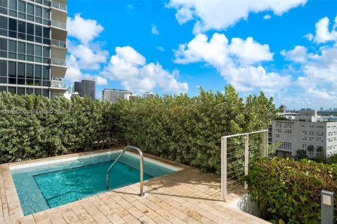 Снять в аренду кондоминиум в Майами, Флорида 2 спальни, 160.72м2, № 2058505 - фото 28