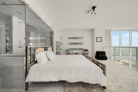 Снять в аренду кондоминиум в Майами, Флорида 2 спальни, 160.72м2, № 2058505 - фото 12