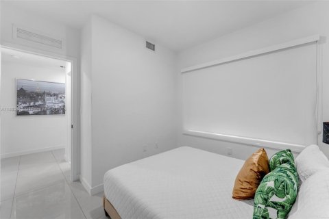 Снять в аренду таунхаус в Хомстед, Флорида 4 спальни, 129.88м2, № 2034926 - фото 12