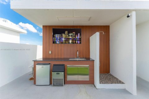 Снять в аренду таунхаус в Хомстед, Флорида 4 спальни, 129.88м2, № 2034926 - фото 26