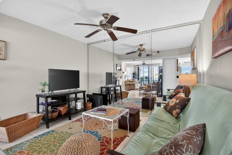 Copropriété à louer à Pompano Beach, Floride: 2 chambres, 117.06 m2 № 2250549 - photo 9